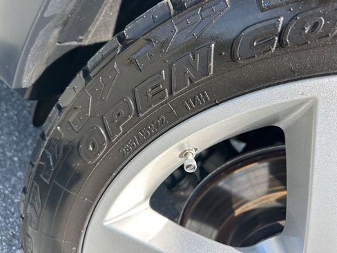 Used 2020 Land Rover Defender 110 image 35