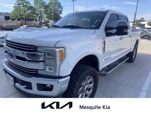 Used 2017 Ford F250 Lariat w/ Lariat Ultimate Package AWD/4WD image 1