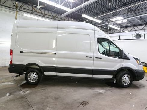 Used 2025 Ford Transit 250 148 High Roof AWD image 12