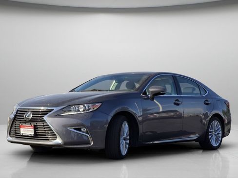 Used 2017 Lexus ES 350 w/ Luxury Package FWD image 18