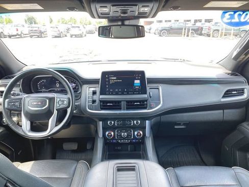 Used 2023 GMC Yukon XL SLT w/ SLT Premium Package AWD/4WD image 20
