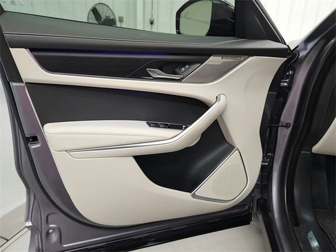 Used 2025 Jaguar F-PACE R-Dynamic S image 28