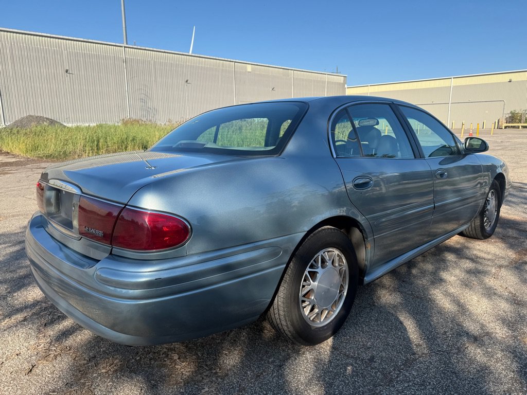 Used 2003 Buick Le Sabre Custom w/ Comfort & Style Package FWD image 3