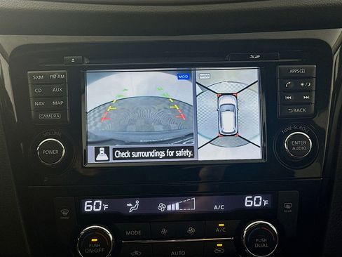 Used 2015 Nissan Rogue SV w/ SV Premium Package FWD image 23