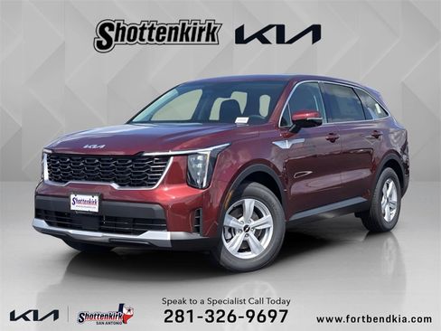 New 2025 Kia Sorento LX image 1