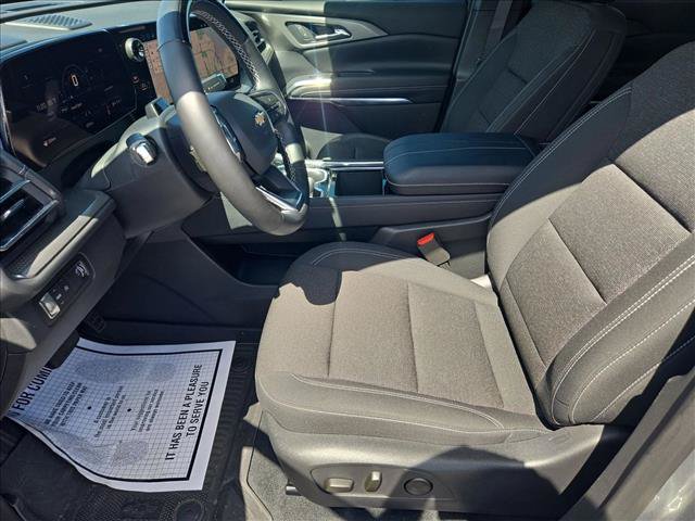 New 2026 Chevrolet Traverse LT w/ Enhanced Driving Package FWD image 17