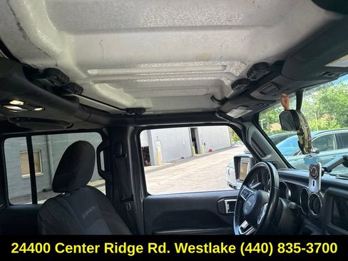 Used 2021 Jeep Wrangler Unlimited Sahara AWD/4WD image 12