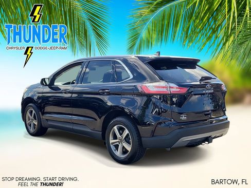Used 2024 Ford Edge SEL w/ Convenience Package AWD/4WD image 3