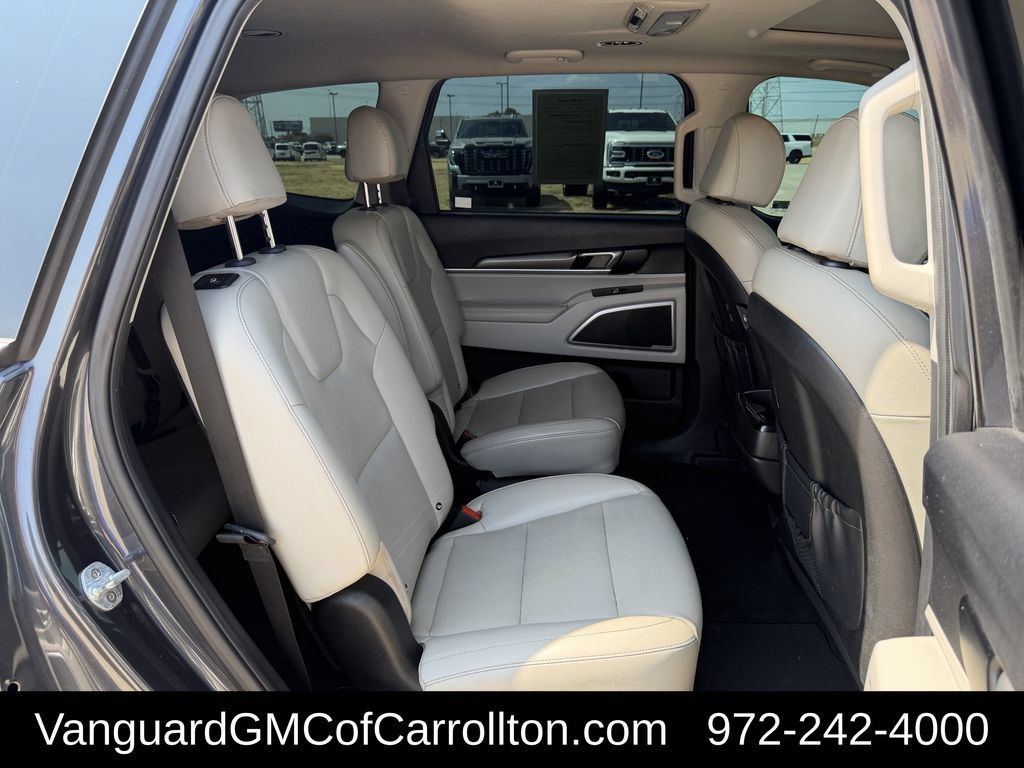 Used 2022 Kia Telluride S FWD image 35
