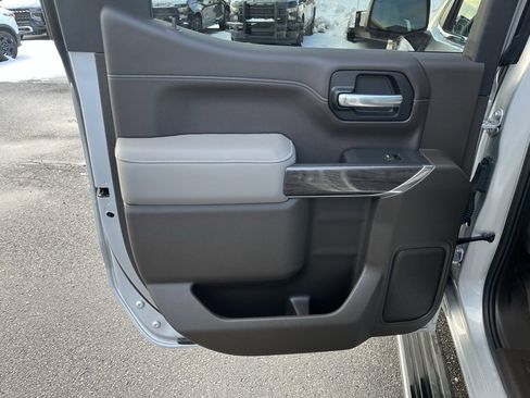 Used 2021 Chevrolet Silverado 1500 LTZ w/ Technology Package image 24