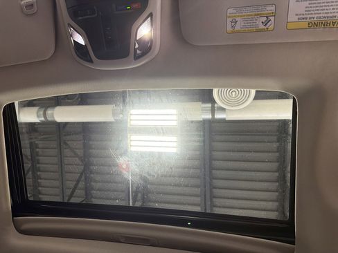 Used 2020 Subaru Outback Touring XT image 30