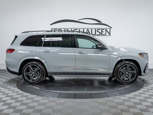 Used 2026 Mercedes-Benz GLS 450 4MATIC image 4