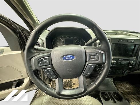 Used 2019 Ford F150 XLT w/ Equipment Group 302A Luxury image 11