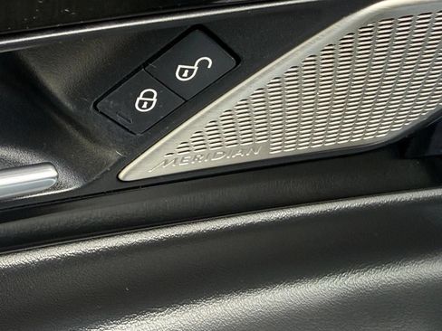 Used 2020 Jaguar XE S AWD/4WD image 18