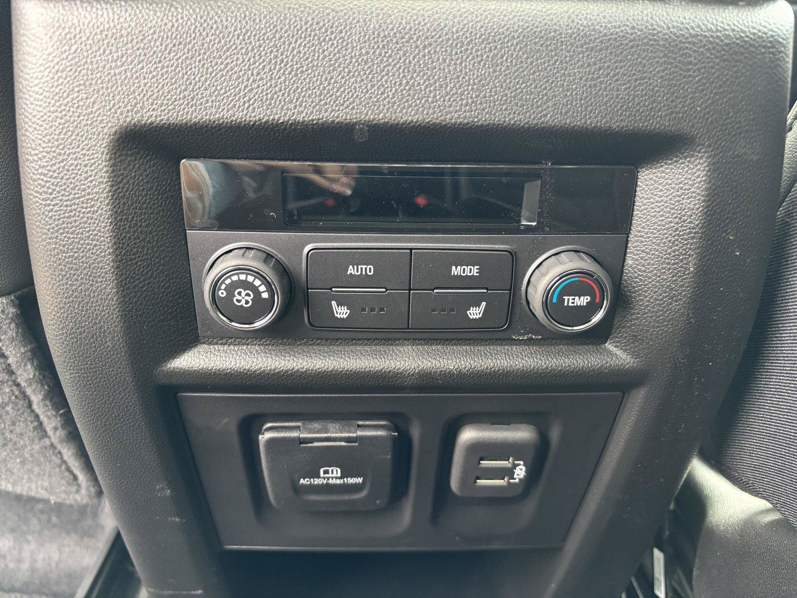 Used 2023 Chevrolet Traverse Premier w/ Redline Edition AWD/4WD image 20