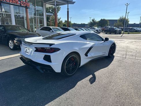 Used 2023 Chevrolet Corvette Stingray Coupe RWD image 9