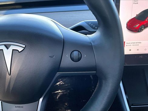 Used 2018 Tesla Model 3 Long Range image 12