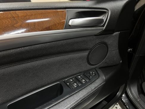 Used 2014 BMW X6 xDrive35i image 22