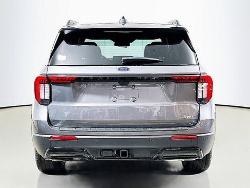 New 2026 Ford Explorer ST-Line w/ ST-Line Street Pack image 5
