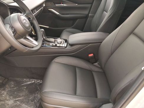 New 2025 MAZDA CX-30 AWD 2.5 S w/ Select Sport Pkg image 16