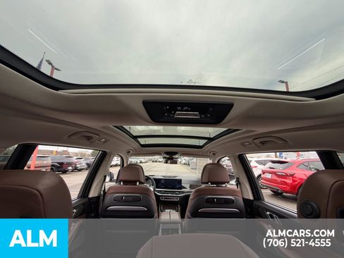 Used 2025 BMW X7 xDrive40i image 29