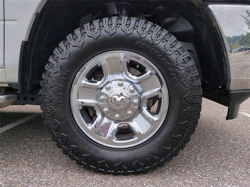 Used 2021 RAM 2500 Big Horn image 11