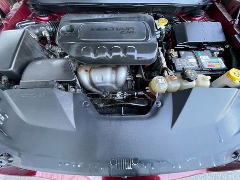 Used 2021 Jeep Cherokee Latitude Plus image 33