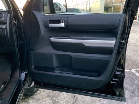 Used 2015 Toyota Tundra SR5 image 21