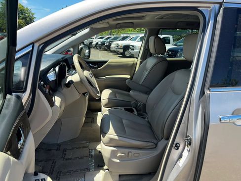 Used 2012 Nissan Quest SL FWD image 9