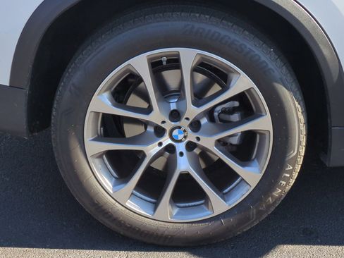 Certified 2024 BMW X5 xDrive40i w/ Premium Package image 13
