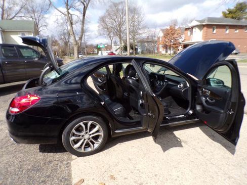 Used 2016 Mercedes-Benz C 300 4MATIC Sedan image 17
