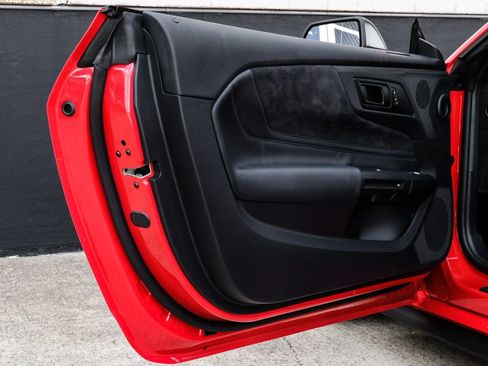 Used 2025 Ford Mustang Dark Horse RWD image 40