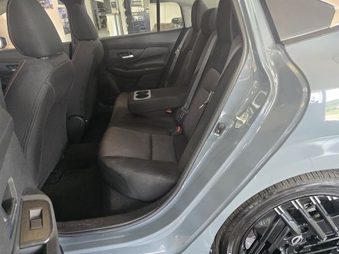 Used 2026 Nissan Sentra SR w/ Floor Mat Package FWD image 11