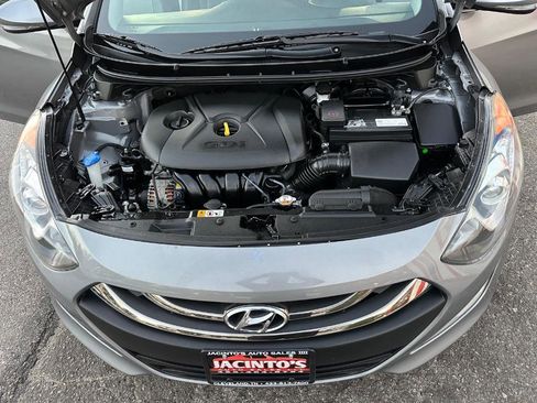 Used 2015 Hyundai Elantra GT w/ Option Group 03 image 41