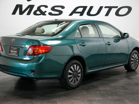 Used 2010 Toyota Corolla LE FWD image 4