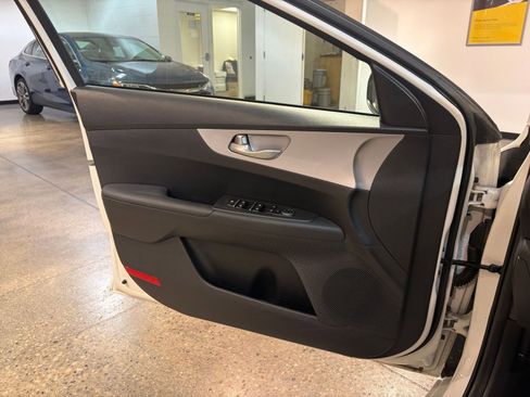 Used 2024 Kia Forte LXS image 20