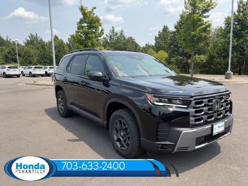 New 2026 Honda Pilot TrailSport image 1