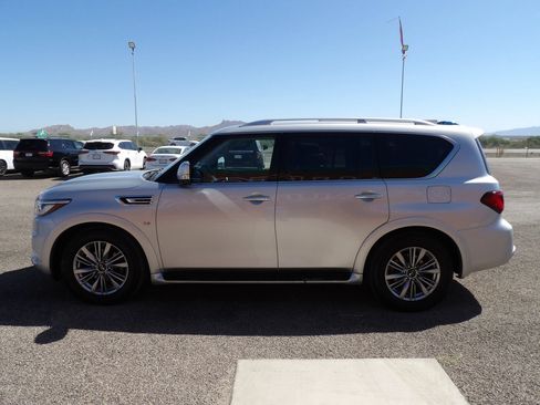 Used 2019 INFINITI QX80 Luxe AWD/4WD image 5