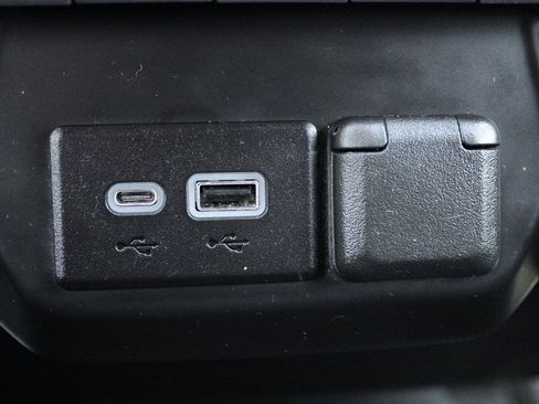 Used 2023 Chevrolet Silverado 1500 Custom Trail Boss image 34