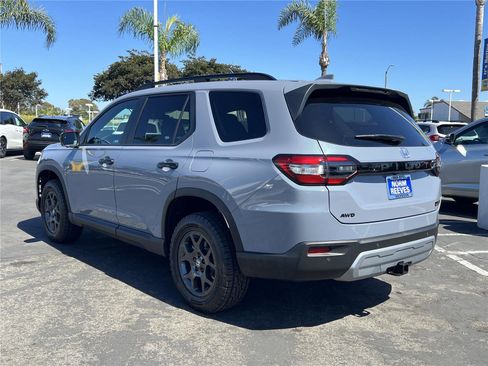 New 2025 Honda Pilot TrailSport image 27