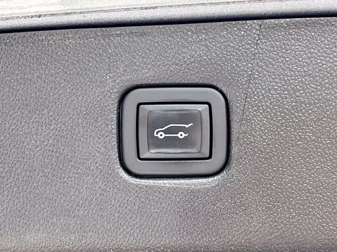 Used 2024 Chevrolet Blazer LT w/ Sound & Technology Package AWD/4WD image 36