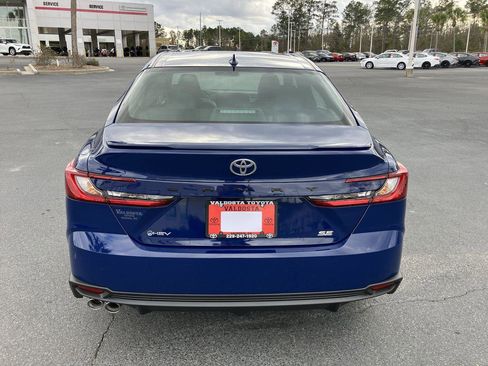 New 2026 Toyota Camry SE image 4