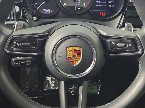 Certified 2022 Porsche Macan S AWD/4WD image 27