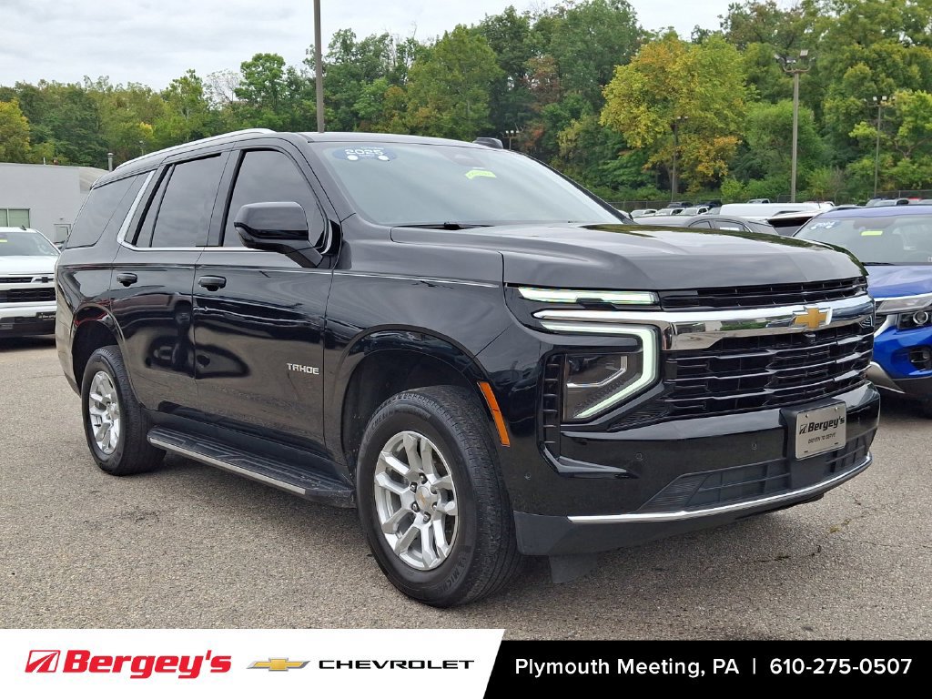 Certified 2025 Chevrolet Tahoe LS AWD/4WD image 2