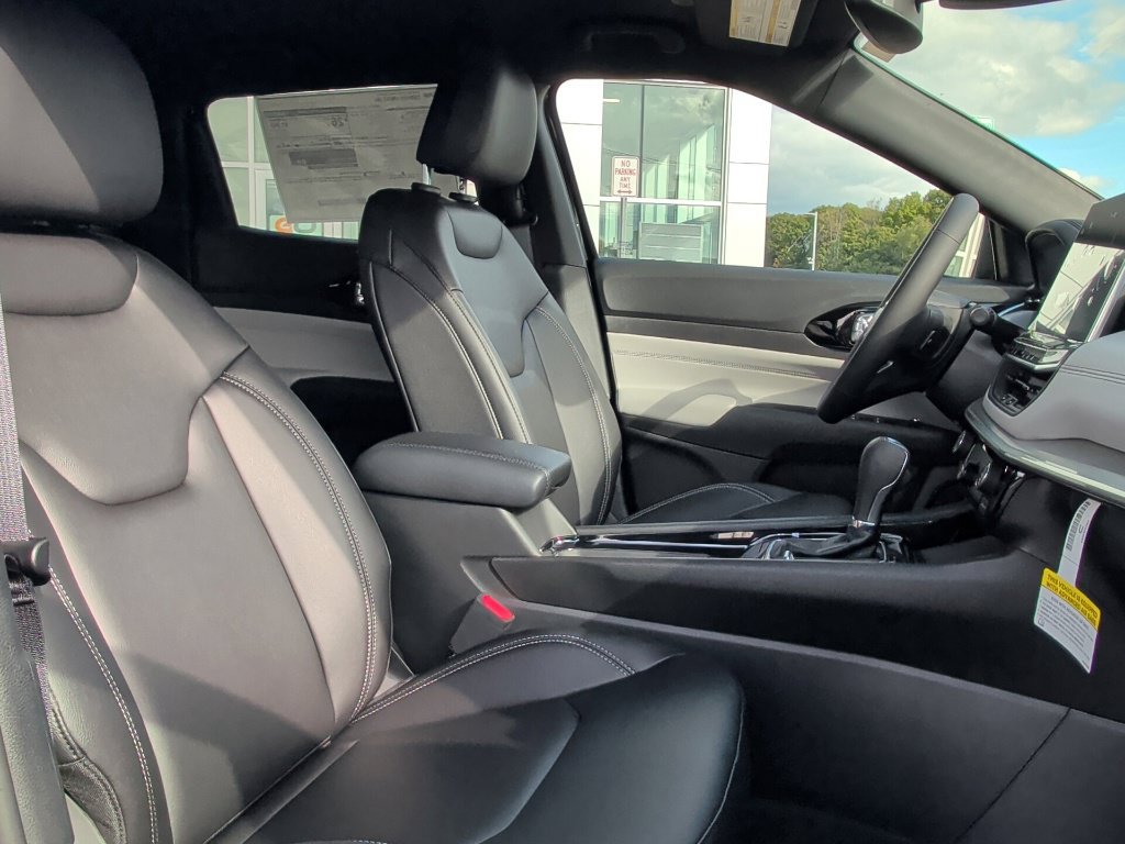 New 2026 Jeep Compass Limited AWD/4WD image 12