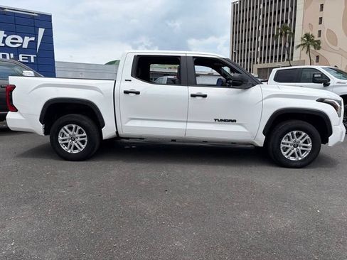 Used 2025 Toyota Tundra SR5 AWD/4WD image 3