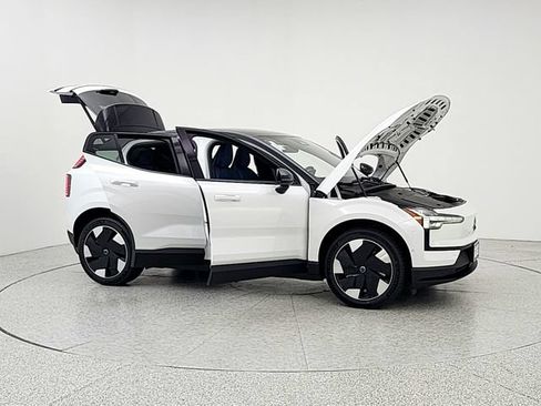 New 2026 Volvo EX30 Ultra w/ Protection Package Premier AWD/4WD image 10