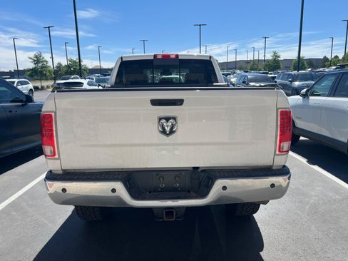 Used 2014 RAM 2500 Laramie w/ Convenience Group AWD/4WD image 4