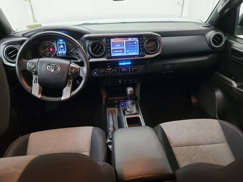 Used 2023 Toyota Tacoma TRD Sport image 19