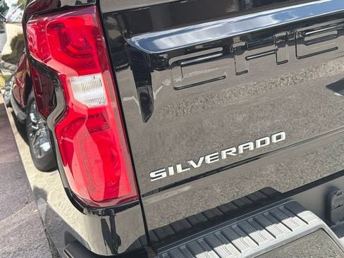 Used 2021 Chevrolet Silverado 1500 Custom RWD image 8